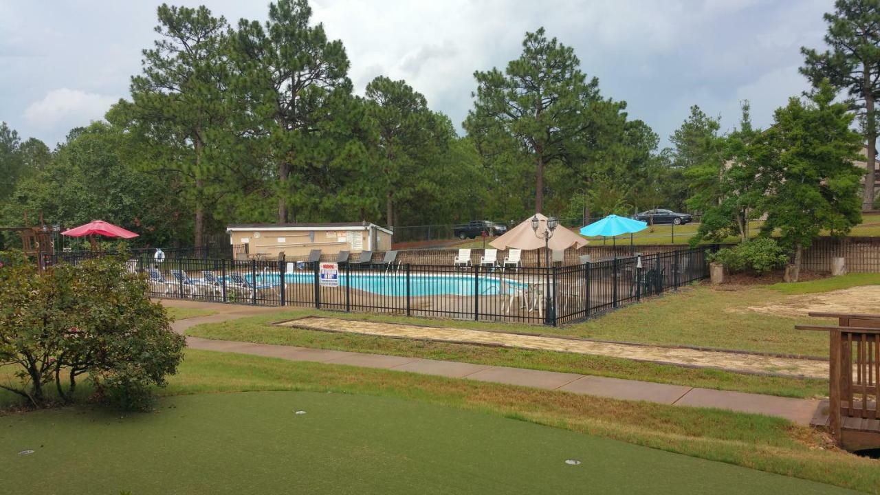 Carolina Pine Inn Near Southern Pines-Pinehurst Pinebluff Extérieur photo